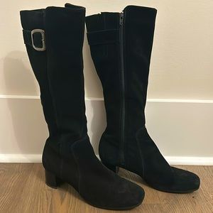 La CANADIENNE suede zip up boot Sz 9